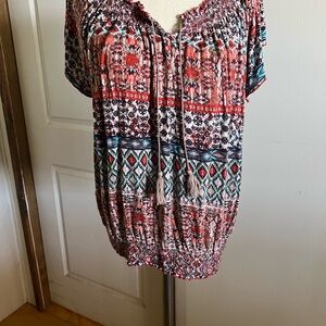 Maurices Red and Blue Short Sleeve Tie Front Blouse